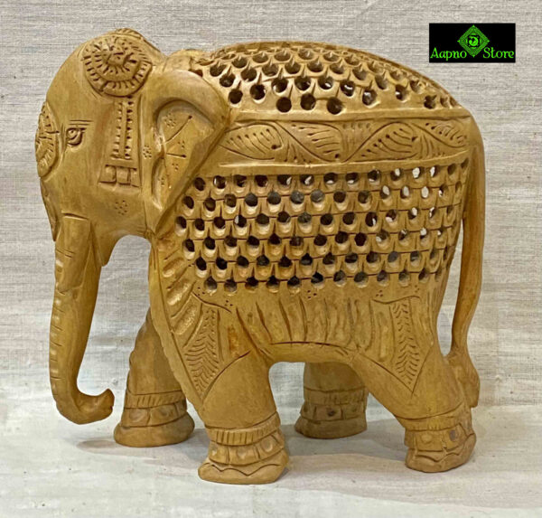 0027CRH- 6" WOODEN ELEPHANT UNDERCUT CARVED ON ONE PIECE