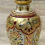 0511CRH- MARBLE POT WITH FINE GOLD LEAF WORK