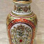 0574CRH- 9" MARBLE POT WITH GOLD LEAF WORK